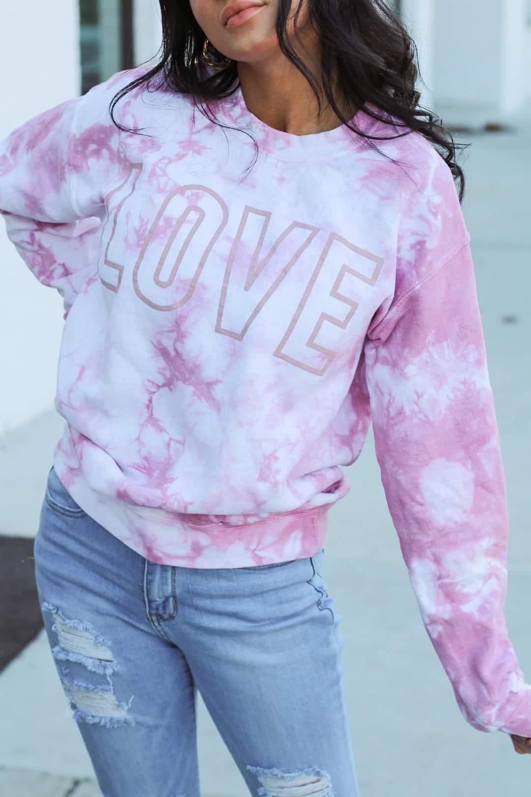 "Love" Rose Dyed Graphic Sweatshirt
